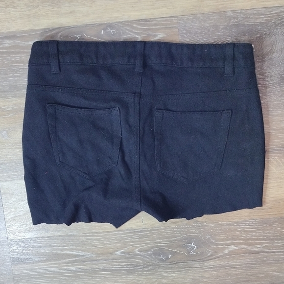 Tinsel Jean Shorts Black and Tan Color-Block Raw Hem - Picture 3 of 3